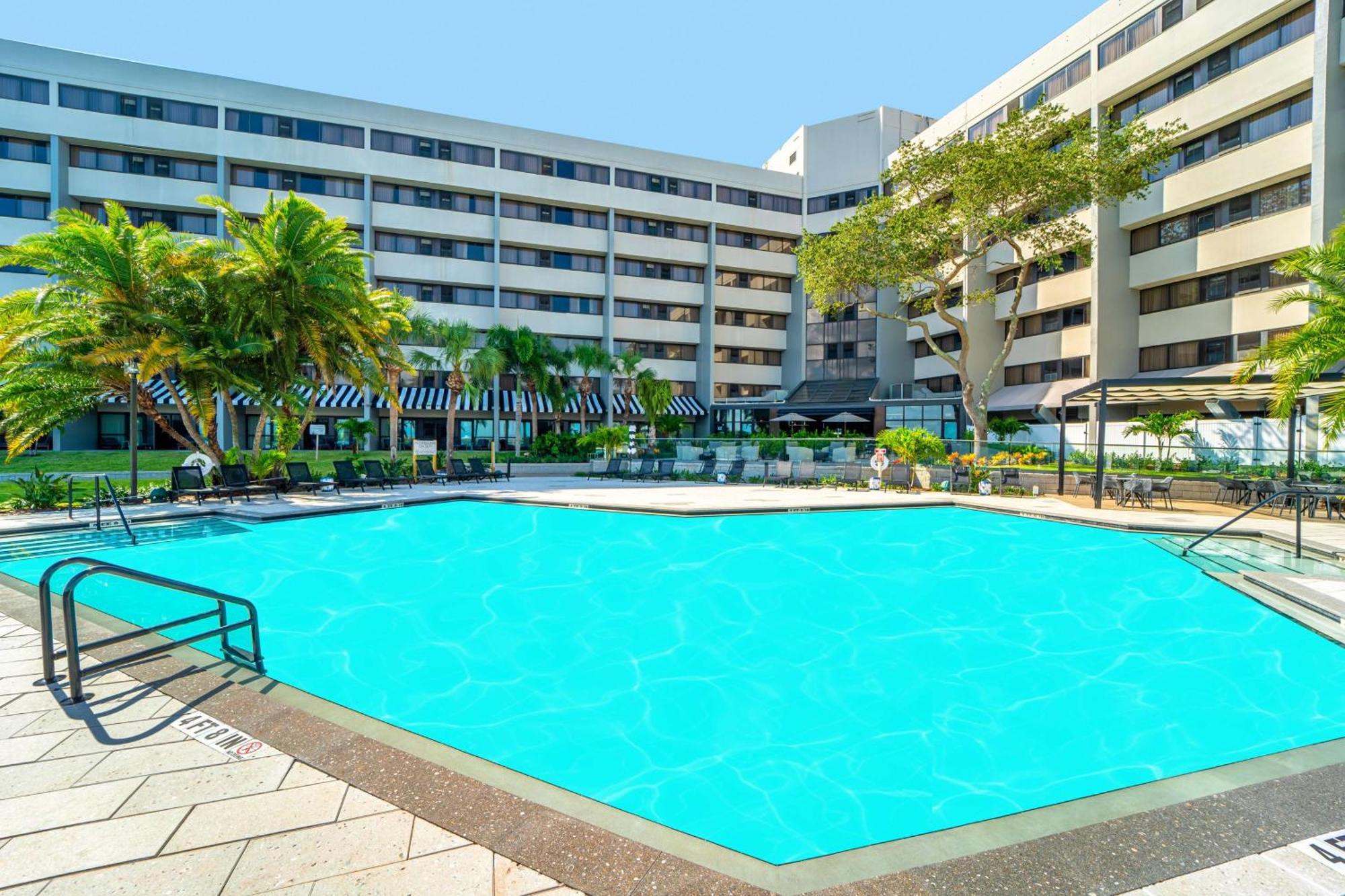 Doubletree By Hilton Tampa Rocky Point Waterfront Hotel Ngoại thất bức ảnh